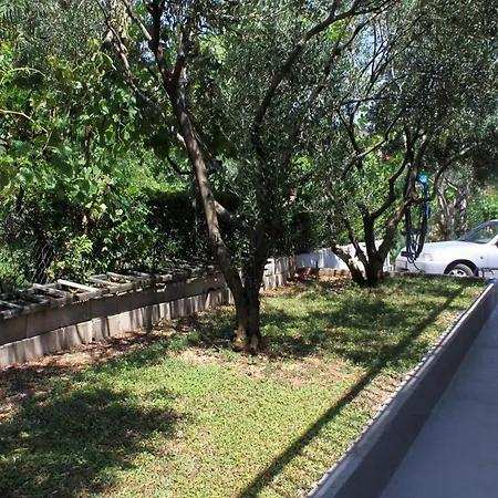 With Parking Space - 9209 * Трогир
