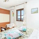 Apartment Apartments With Parking Space Trogir - 9209