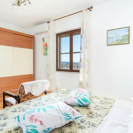 Apartment Apartments With A Parking Space Trogir - 9209
