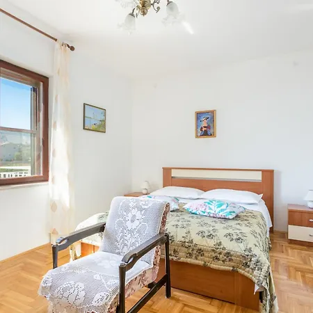 Apartments With A Parking Space Trogir - 9209 Trogir