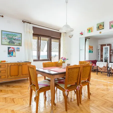 With Parking Space - 9209 * Trogir