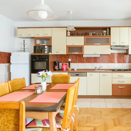 Apartments With A Parking Space Trogir - 9209 Apartment